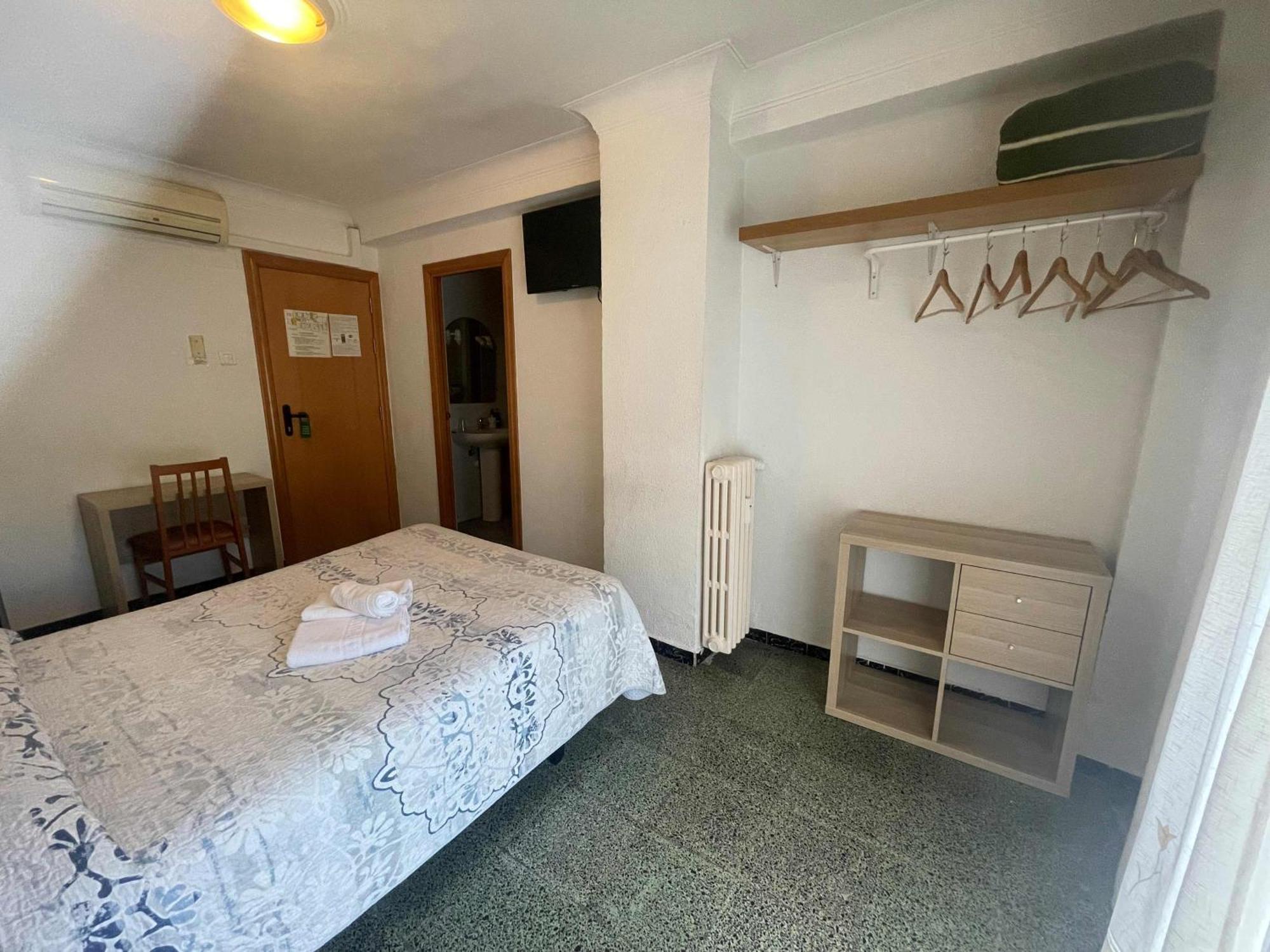 Hostal Cumbre Zaragoza Eksteriør bilde