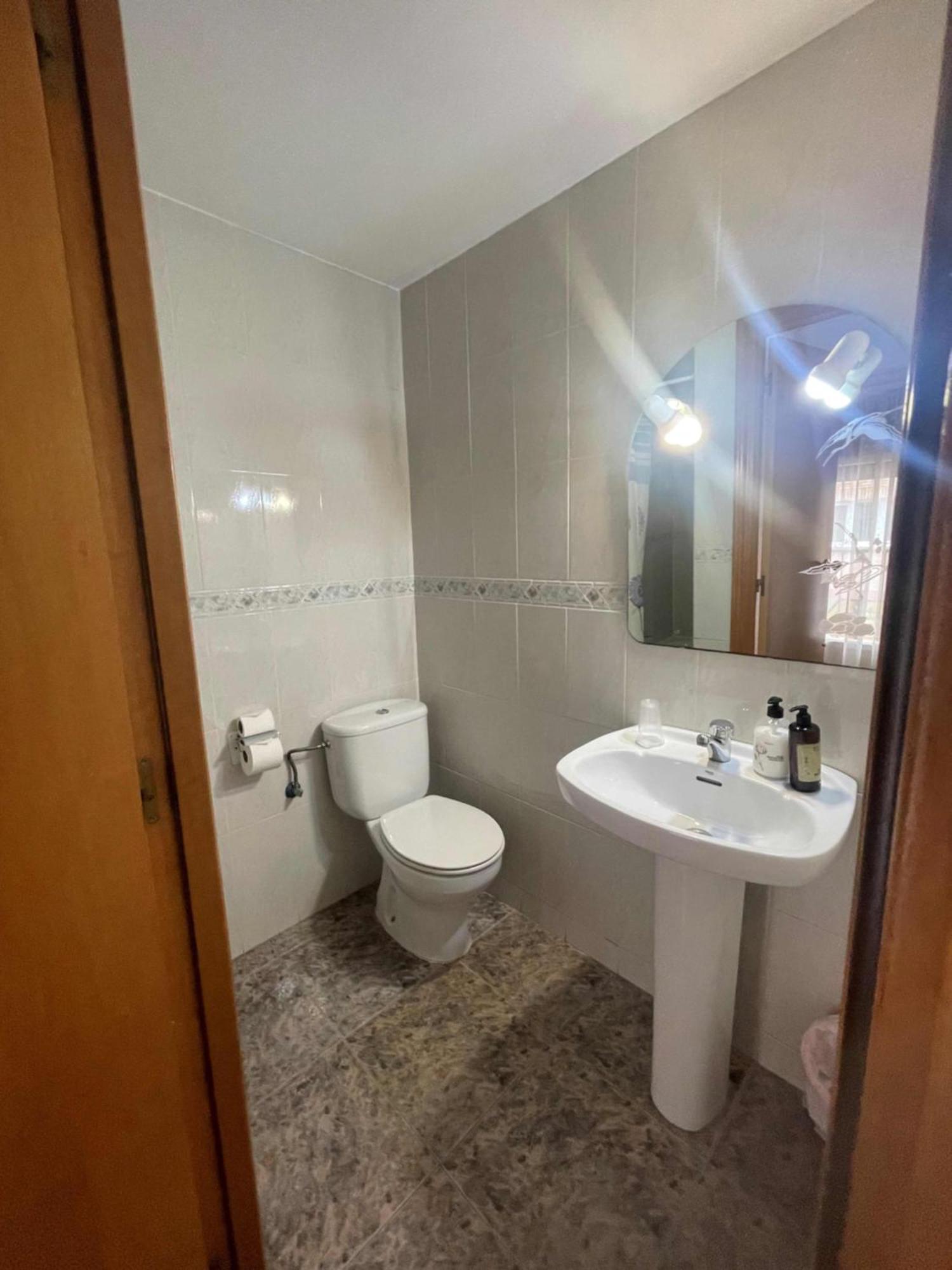 Hostal Cumbre Zaragoza Eksteriør bilde