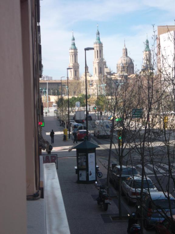 Hostal Cumbre Zaragoza Eksteriør bilde